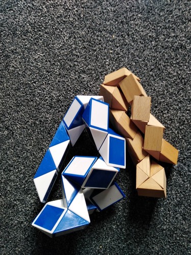 Rubiks snake pussle - , toys
