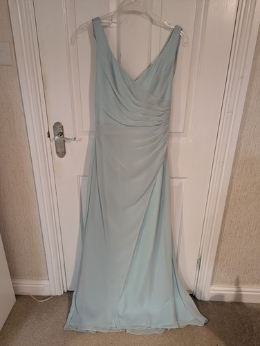 Bnwt true bride bridesmaids - bride,