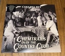 Lana Del Rey Chemtrails over