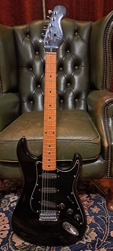 Samick strat electric guitar - electric,