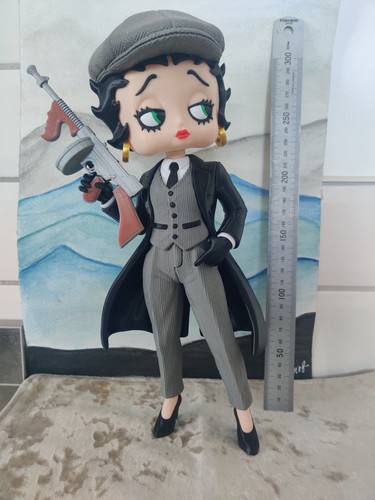 Betty boop figurine - betty,