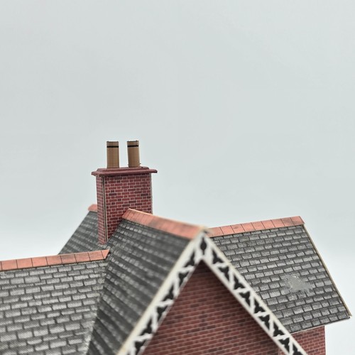 Scale chimney pots - chimney, oo