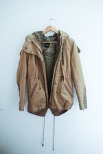 Forever 21 Faux fur cream medium hoodie coat| SKU 2462 | L 33 W 22|Made in China