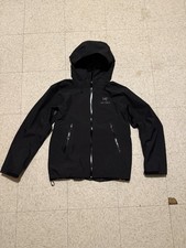 Black Arc’teryx Beta Lt