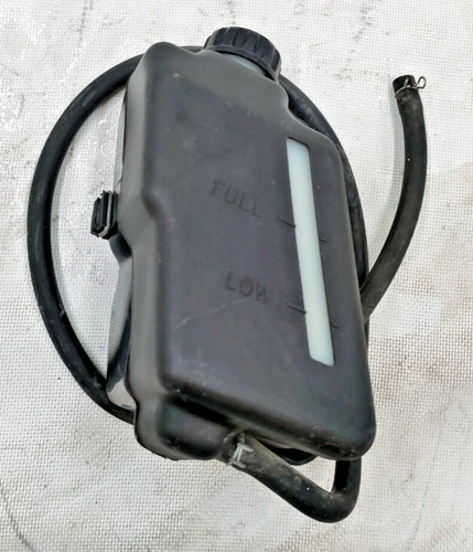 Radiator liquid tank - ,