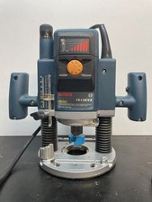 Bosch 1613 EVS Plunge Router