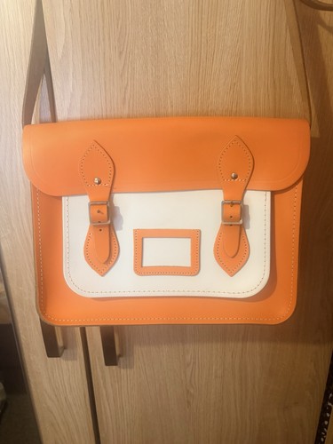 The cambridge satchel company - cambridge,