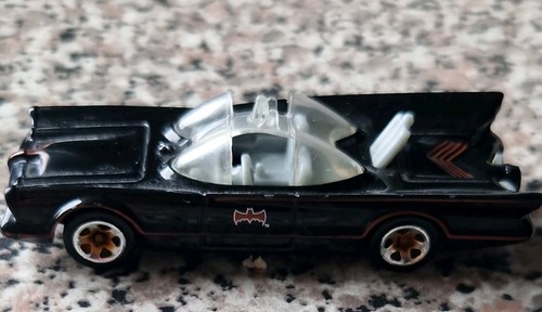 Hot wheels batmobile red - wheels,