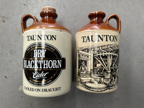 Vintage taunton cider jugs bar - taunton,
