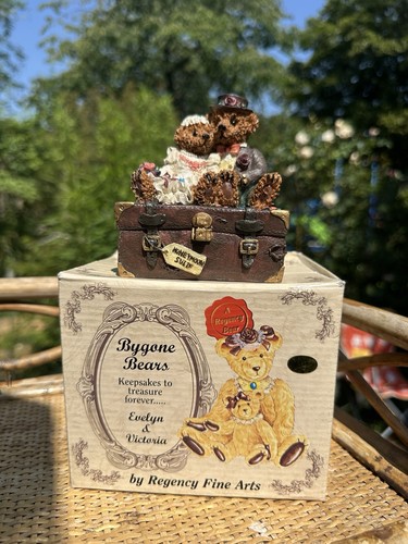Travelling teddies - travelling,