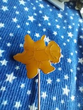 Lovely Vintage Daffodil Pin
