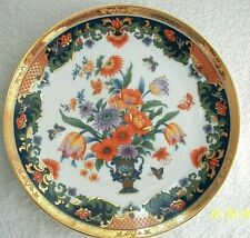 Japanese Plate. Tulips vase .  Design. 8.5 ins. Heavy Gold Decoration (A)