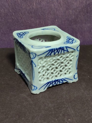 Chinese reticulated pierced - reticulated,