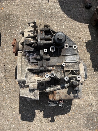 2010 volkswagen passat 0 - 2010,