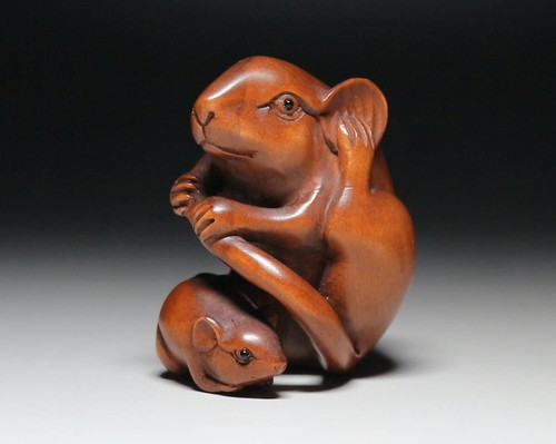 Antique japanese netsuke - antique,