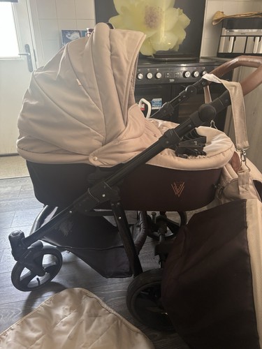 Venicci pram good used - 3,
