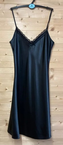 Cami satin slotted - v, neck