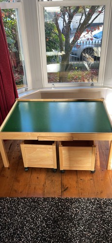 Large play table with storage - large,