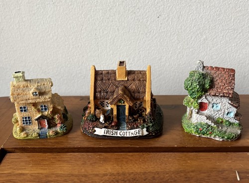Miniature resin houses - 3,