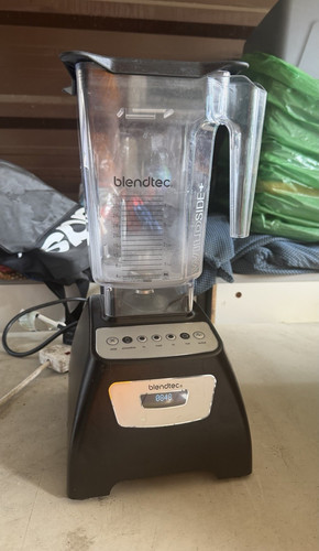 Blendtec classic 570 blender - classic,
