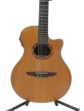 YAMAHA acoustic guitar