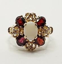 Large 9ct Yellow gold Cluster Opal and Garnet Ring size P