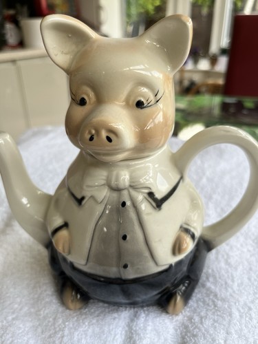 Tony wood pig teapot vintage - pig,