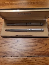 Vintage Parker 25 Fountain and