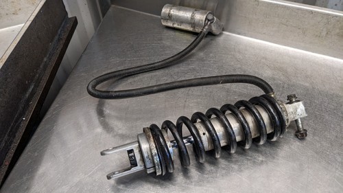 Suzuki gsxr750 shock absorber - suzuki,