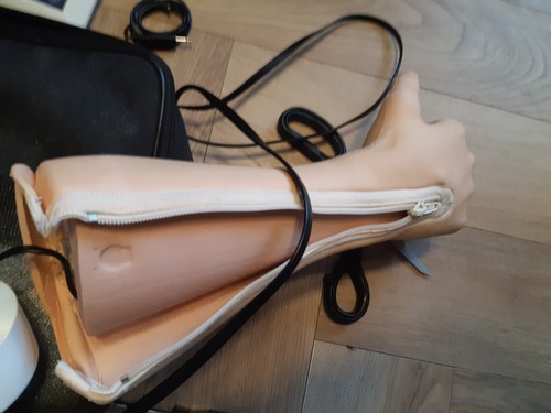 Medical arm model