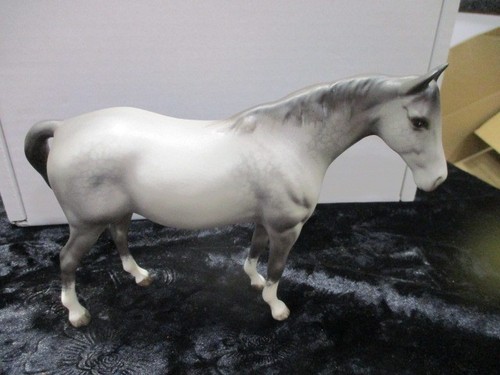 Beswick matt finish dapple - matt,