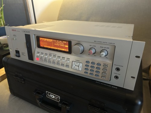 Akai s3000 midi - s3000,