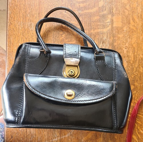 Vintage black leather doctors - black,