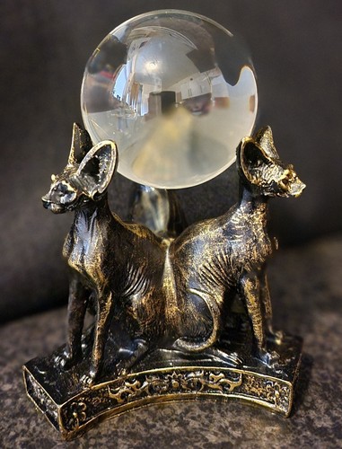 Egyptian resin sphinx - 1, x