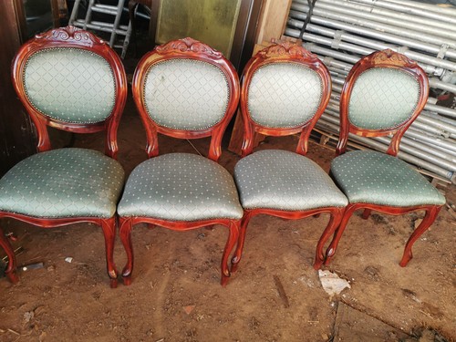 This vintage table looks - vintage, new