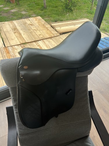 Kent masters saddle - &, 17.5