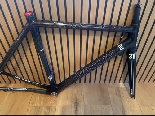 Focus cayo full carbon - carbon, road