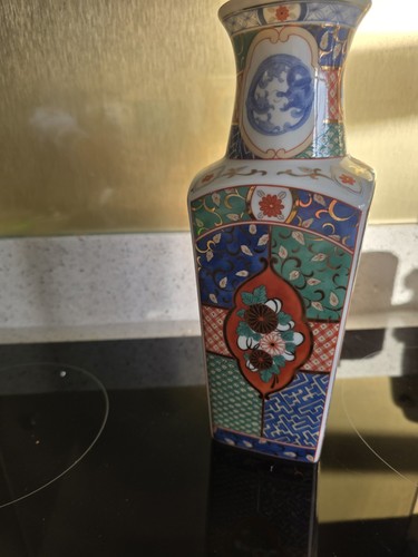 Japanese imari style vase - style,