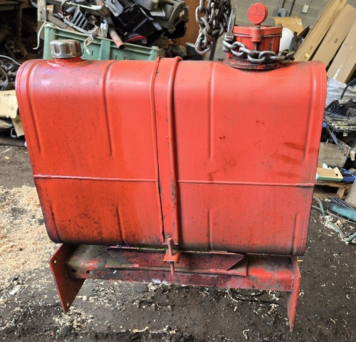 Skip truck hydraulic tank - truck,