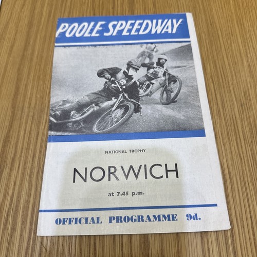 Poole norwich vintage - poole, 1959