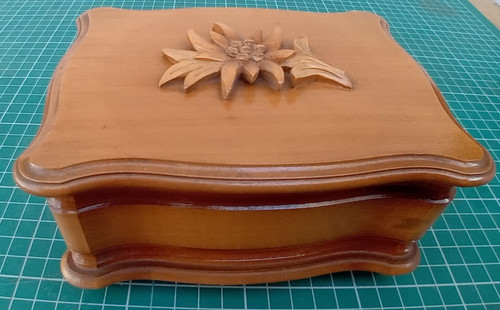 Vintage music box thorens - music,