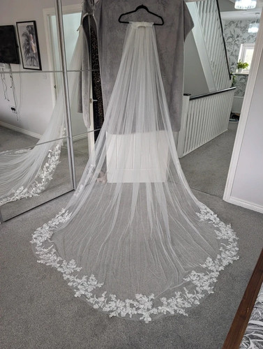 Cathedral length ivory wedding