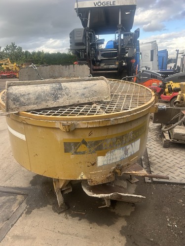 Concrete pan mixer - concrete, with