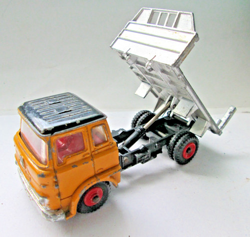 Dinky toys 435 - bedford, tk