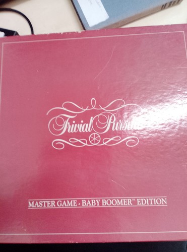 Trivial pursuit master board - pursuit,