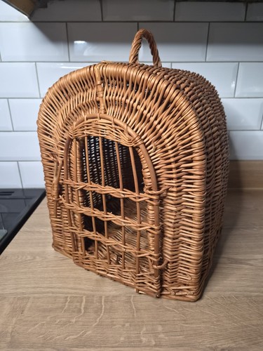 Vintage wicker small animal - wicker,