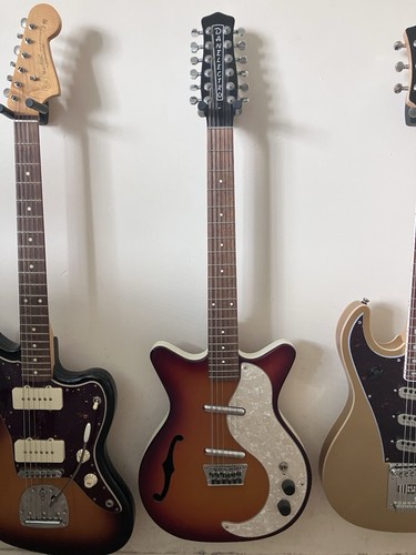 Danelectro 12 string - dc, 12-string