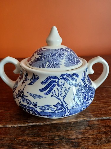 Old willow sugar bowl - old, lid