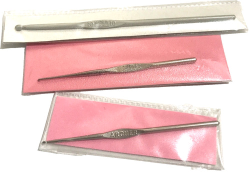 Vintage crochet hooks - 3, x