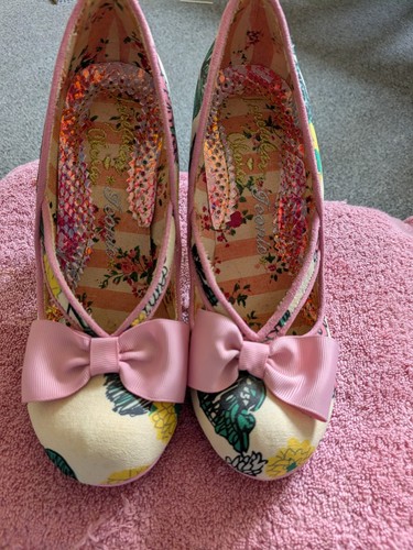 Irregular choice hello - choice, ha